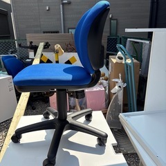 事務椅子の画像