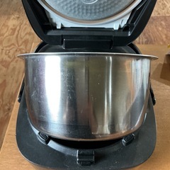 動作確認済❗️ 早い物勝ち🚗💨　Panasonic 2020年製 SR-CFE109 黒 炊飯器の画像