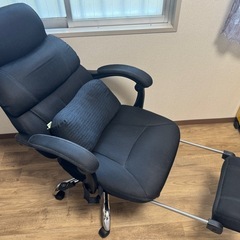 オフィスチェア ハイバック 無段階リクライニング 170度 メッシュ フットレスト 肉厚クッション 腰サポートバー 無段階昇降 H-8800F ブラックの画像