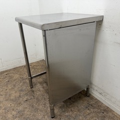 ステンレス　業務用　作業台　店舗　厨房　W６００ｘD６００ｘH８００ｍｍの画像