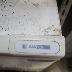 SANDEN　大型冷凍庫　おそらく628Lの画像