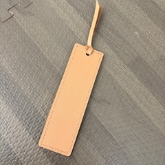 レザー製しおり ベージュ　ヌメ革の画像