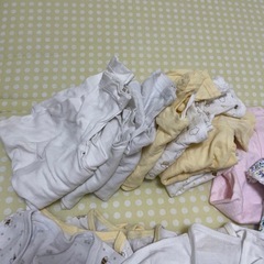 【無料】新生児　ベビー服　肌着の画像