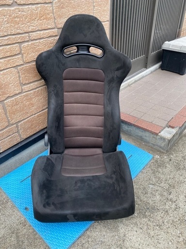 セミバケットシート