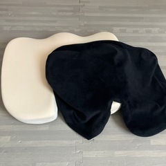 お渡し先決まりました　椅子　クッションの画像