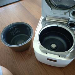 炊飯器の画像