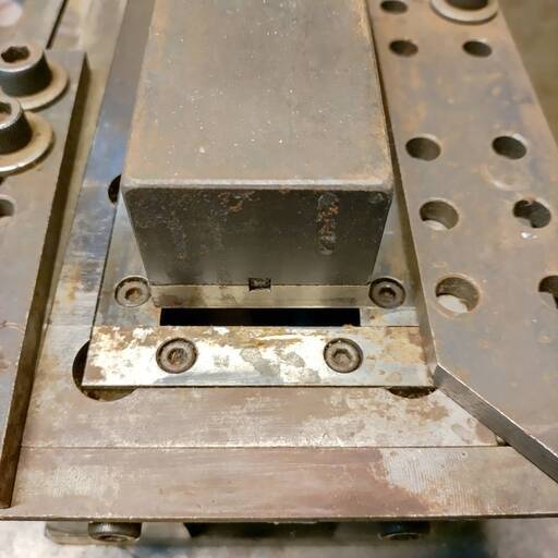 富士機工 ユニバーサル 切り欠き  50-30切り欠き型   ストッパーは特製  発送も可能です。 富士機工 ユニバーサル 切り欠き 50-30切り欠き型 ストッパーは特製