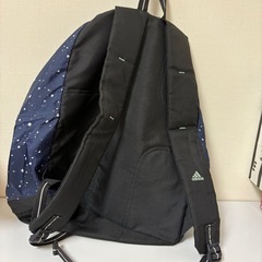 adidas鞄の画像