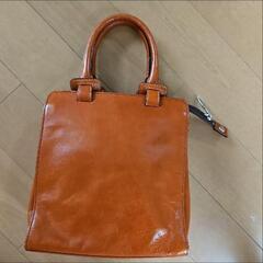 Dakota製ハンドバッグの画像
