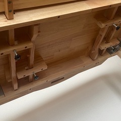ダイニングテーブルの画像