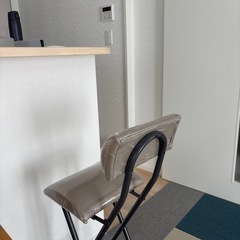 カウンター用椅子の画像