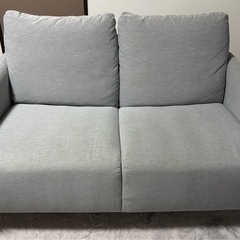 IKEA ゆったり2人掛けソファ／ライトグレー の画像