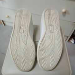 PUMAスニーカーの画像