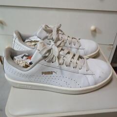 PUMAスニーカーの画像