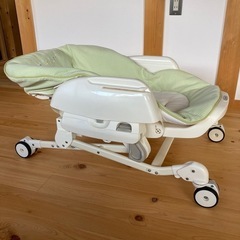 コンビ　ハイローチェア　　　　　の画像