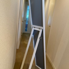 スタンドミラーの画像
