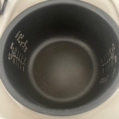 タイガーマイコン炊飯ジャー（ホワイト）の画像