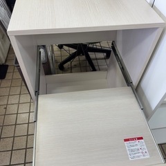 リビング収納　　レンジ台　収納家具の画像