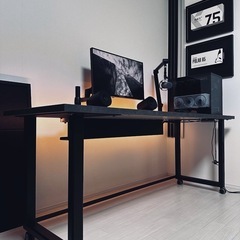 PCデスクの画像