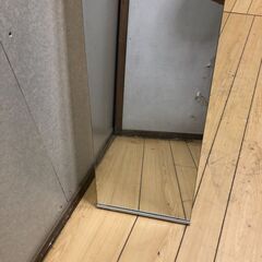  ノーブランド スタンドミラー 姿見 全身鏡 ホワイトフレーム シンプル インテリア 30×151cm 折りたたみ式　88142-7-002の画像