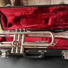 YAMAHA トランペットYTR-332 　マウスピース付きの画像