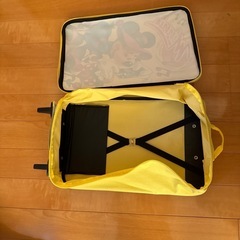 ミッキーのキャリーケースの画像