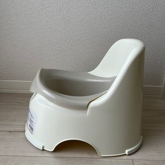 【新品】西松屋おまるの画像