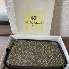 ニナリッチ　ハンドバッグ(ポーチ)の画像