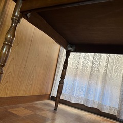 無料であげます、飛騨産業ダイニングテーブルの画像