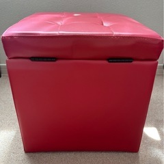 収納付き椅子の画像