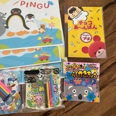 大きめ用紙 落書き帳 塗り絵などまとめての画像