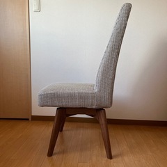 お話し中⭐︎ダイニングチェアの画像