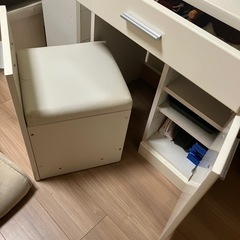 ドレッサー差し上げます　の画像