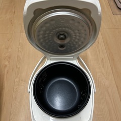 タイガー　マイコン炊飯ジャー　3合
の画像