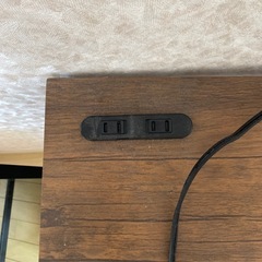 机（充電穴付）の画像