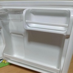 コンパクト冷蔵庫 ER-D50WH 46L ユーイング 1ドア シンプルの画像