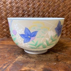 【未使用 有田焼 湯呑み 5客セット】青藍窯 木箱入 和食器 茶道具 茶器 煎茶道具 同梱相談可 煎茶器 懐石道具 華道具 花紋 茶杯 和美術の画像