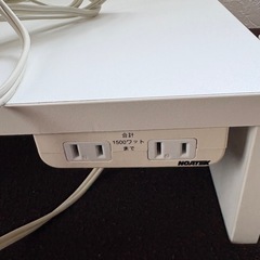 PC ディスプレイ台　コンセント付 2セットの画像
