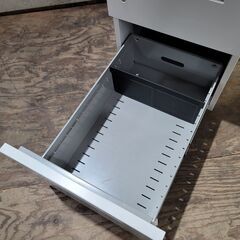 オフィスワゴン 袖机 オフィス家具 約395×585×610mm 鍵欠品 25i菊STの画像