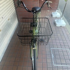 26インチ　外装6段変速　LEDオートライト付き　カーキ色の画像