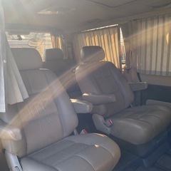 トヨタTOYOTAグランドハイエースの画像