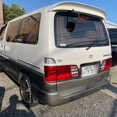 トヨタTOYOTAグランドハイエースの画像