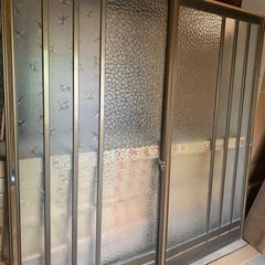 玄関引き戸　サッシ　二枚の画像