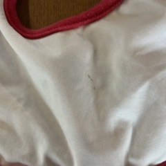 可愛いスタイ🥰ベビー用品💗汚れアリ💦よだれかけベビースタイ女の子用🩷水玉模様食事用エプロン赤レッドの画像