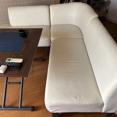 ソファの画像