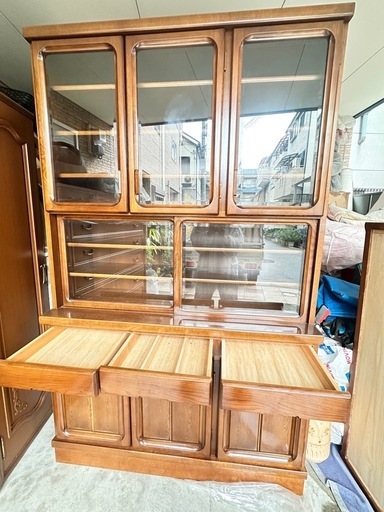 【取引限定】木製キャビネット 食器棚　ガラス扉付き