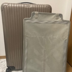 RIMOWAサルサ 97L 4輪ス ーツケース正規品　美品 軽量　金　限定　日本の画像