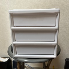 【0円】卓上収納　引き出し３段の画像