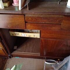 収納家具　高さ160㌢の画像