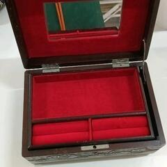 0901-062 木製　オルゴール付ジュエリーボックスの画像